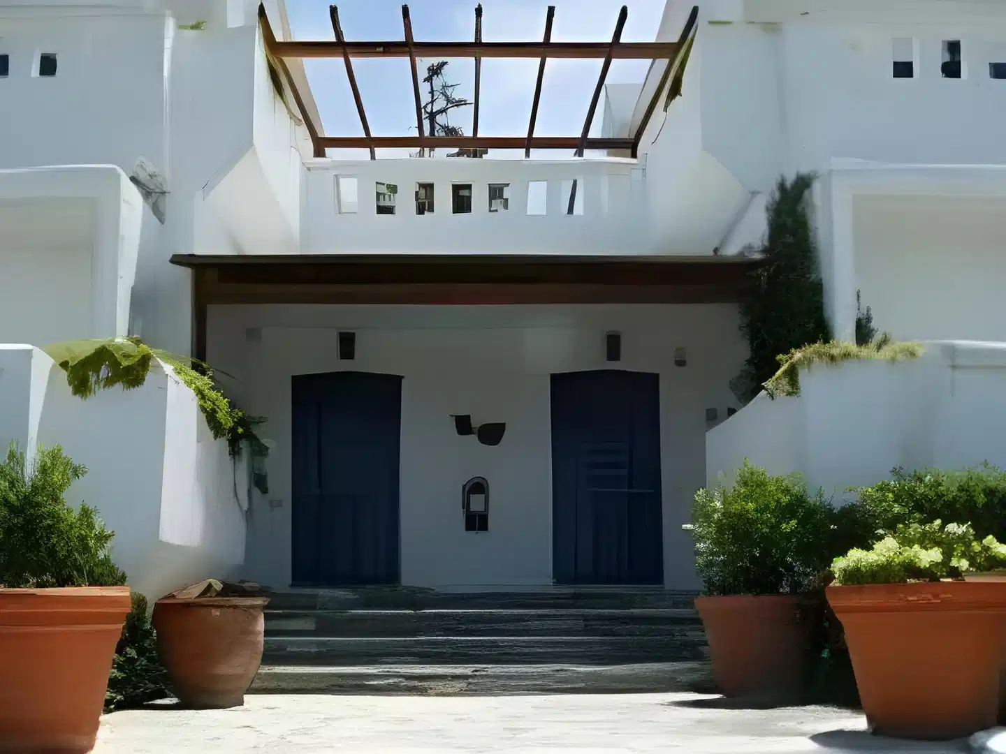 Agionissi Resort Aussenansicht