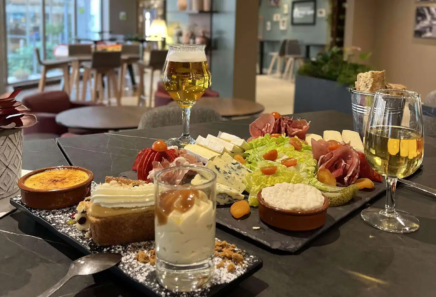 Campanile Lyon Centre - Gare Part Dieu Restaurant