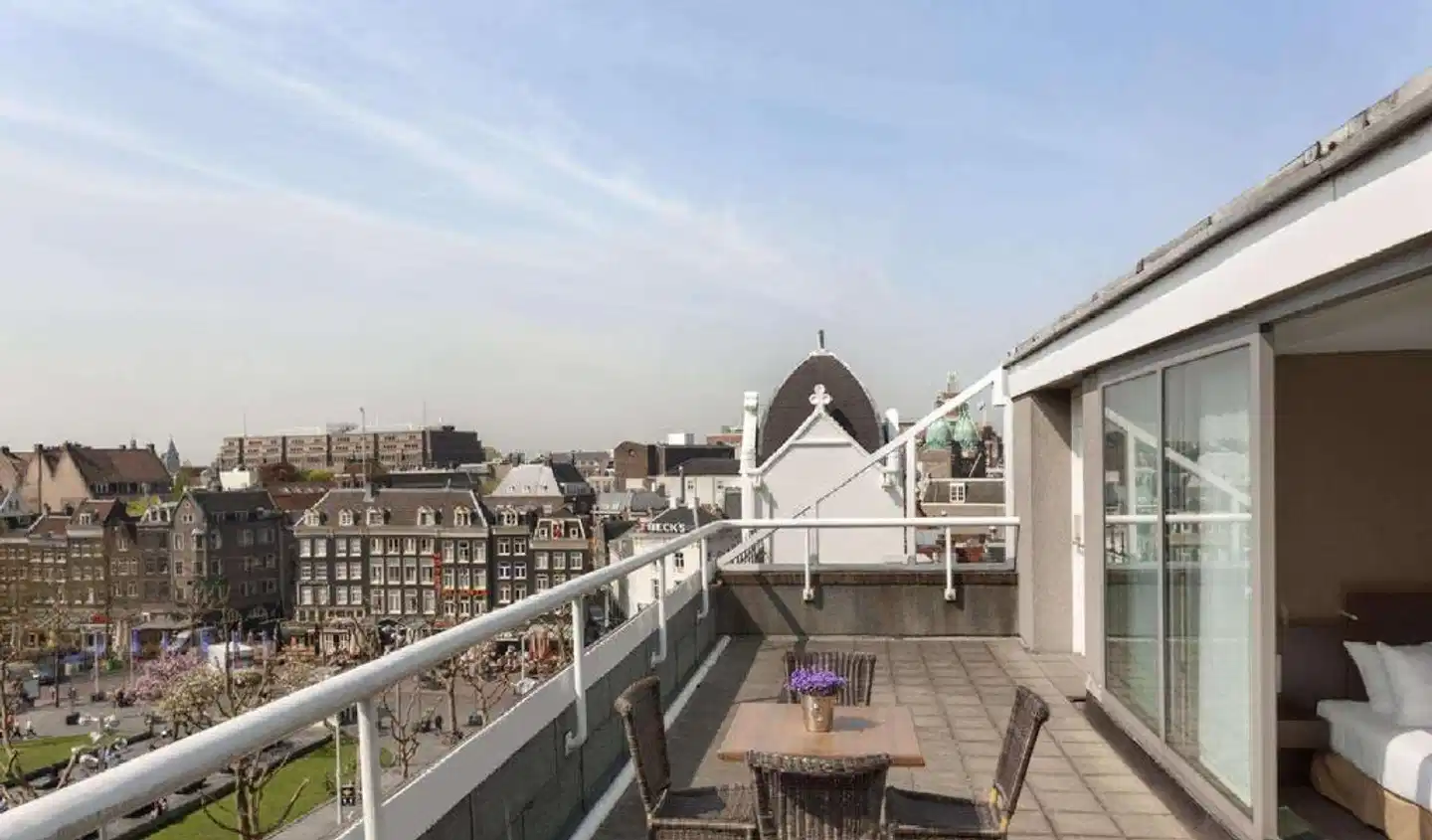 NH Amsterdam Caransa Terrasse