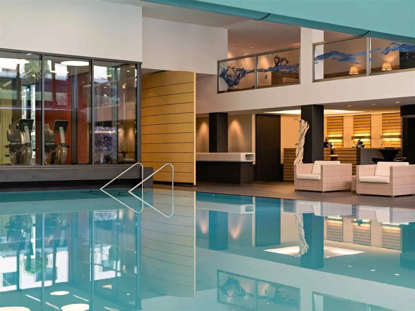 Pullman Berlin Schweizerhof Hallenbad