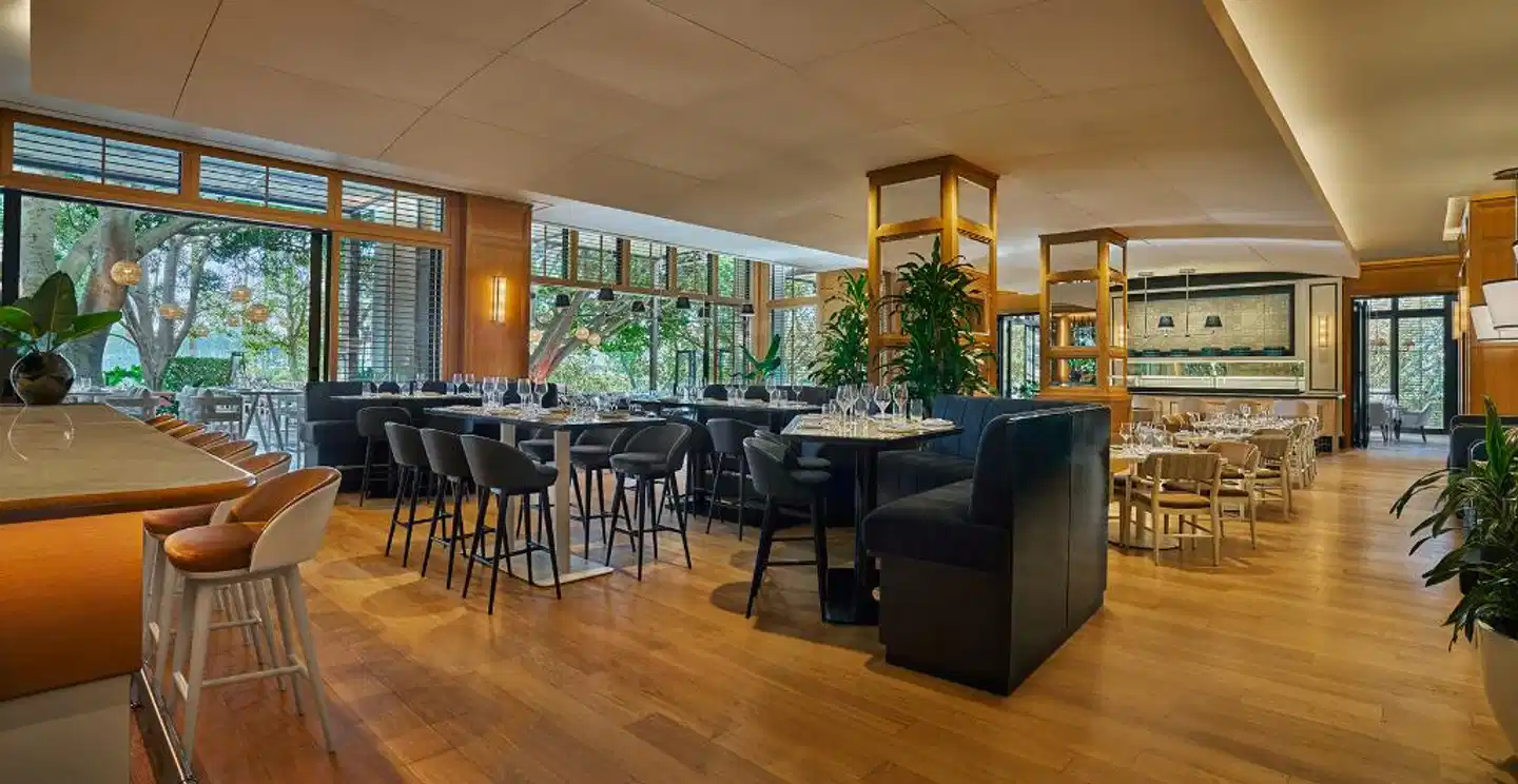 Island Hotel Newport Beach Bar