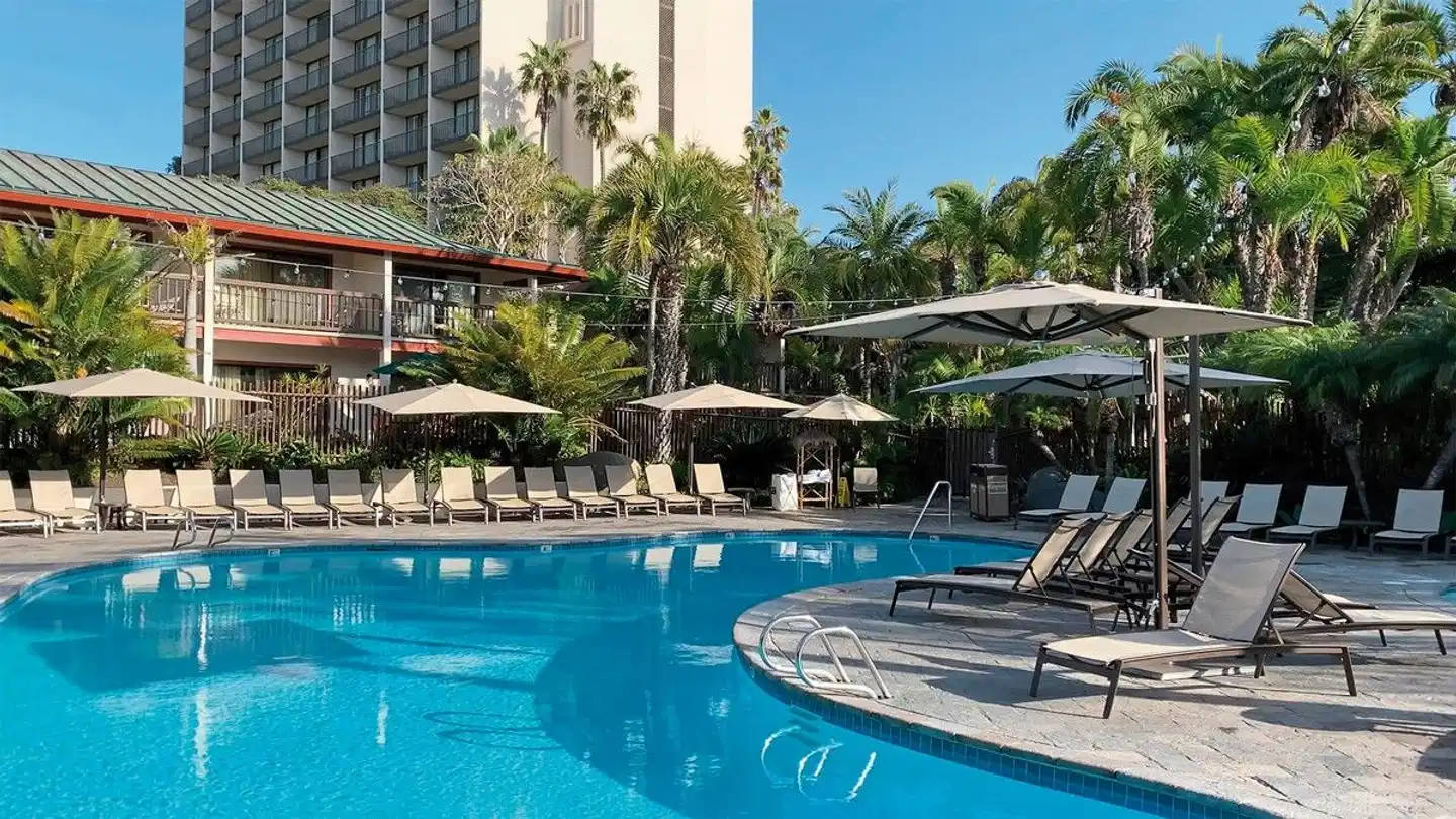 Catamaran Resort Hotel and Spa Pool