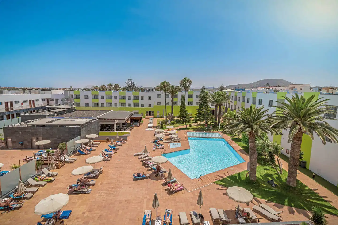 LIVVO Corralejo Beach Pool
