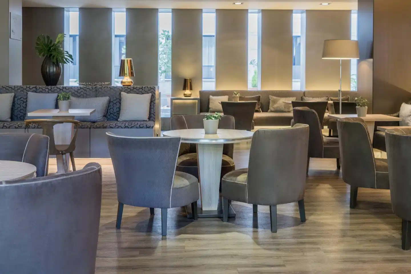 AC Hotel by Marriott Ciudad de Sevilla Lobby