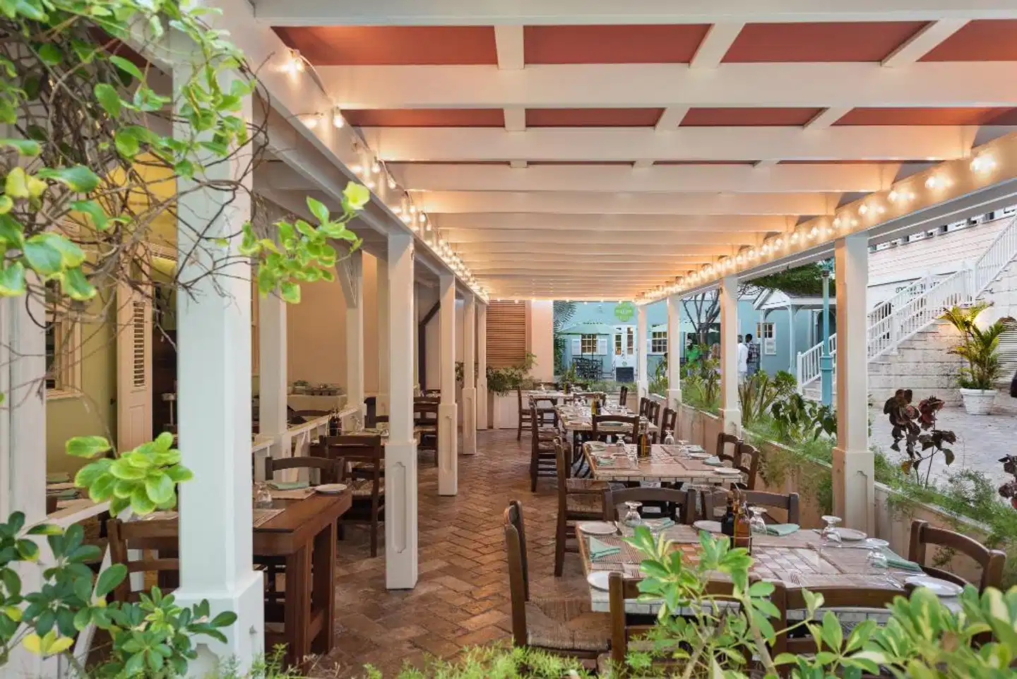 The Crane Resort Terrasse