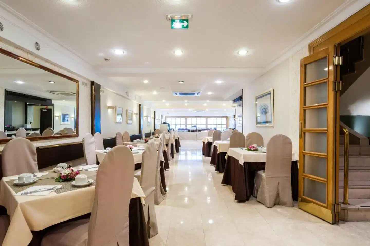 Gran Versalles Restaurant