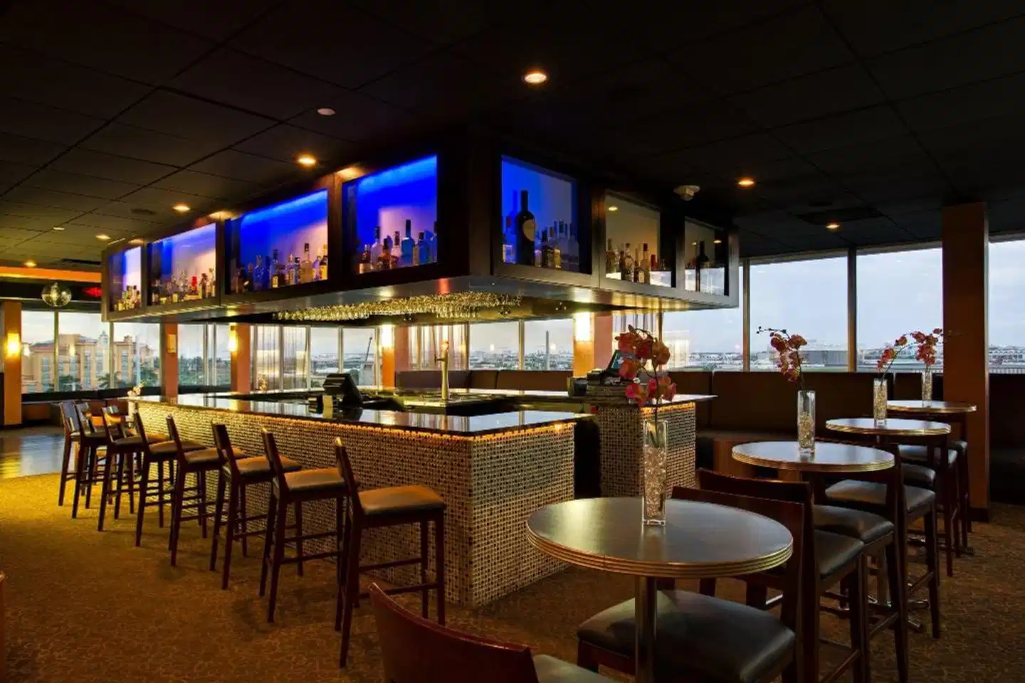 Holiday Inn Miami International Airport Bar