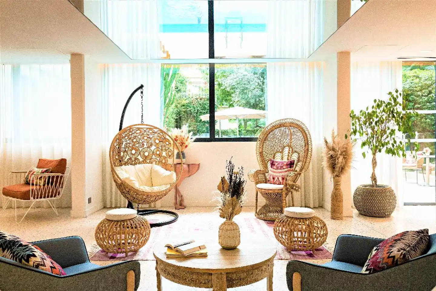 Hôtel Croisette Beach Cannes - MGallery Lobby