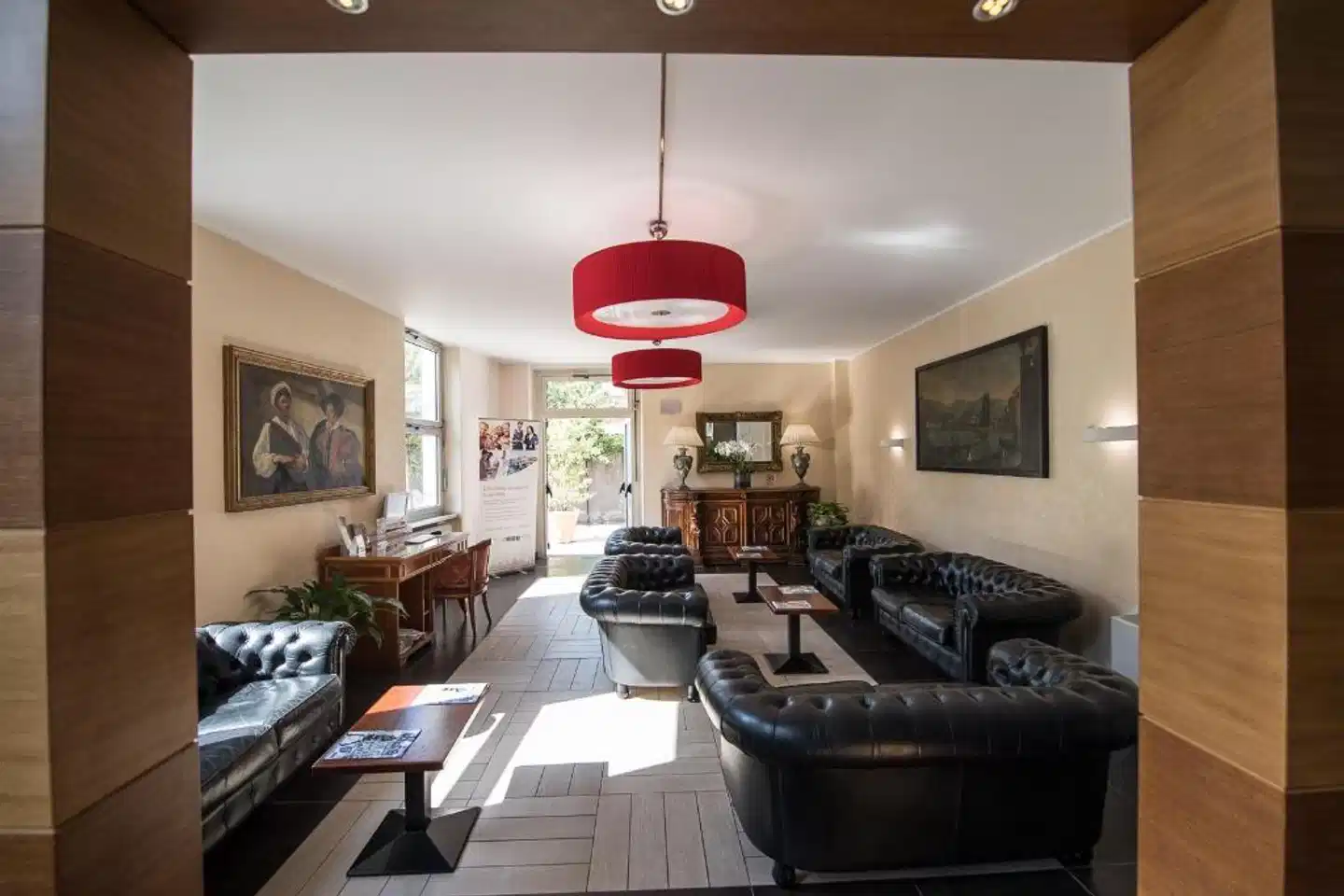 Quality Hotel Nova Domus Lobby