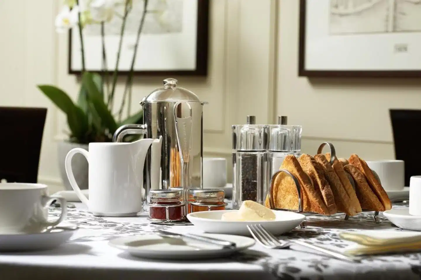 LONDON BRIDGE HOTEL Restaurant