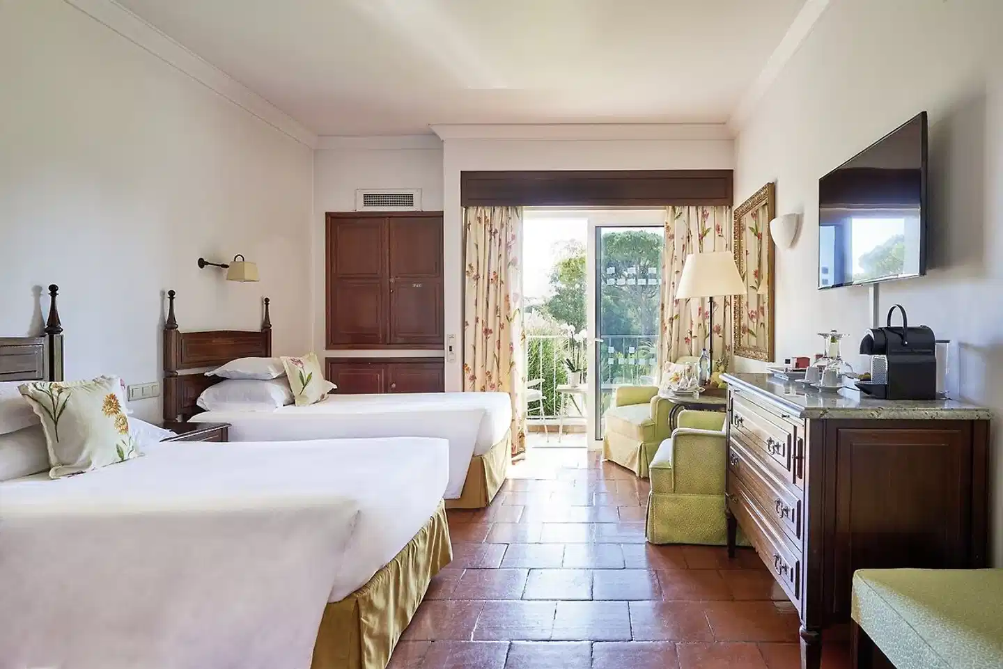 Dona Filipa Hotel Wohnbeispiel