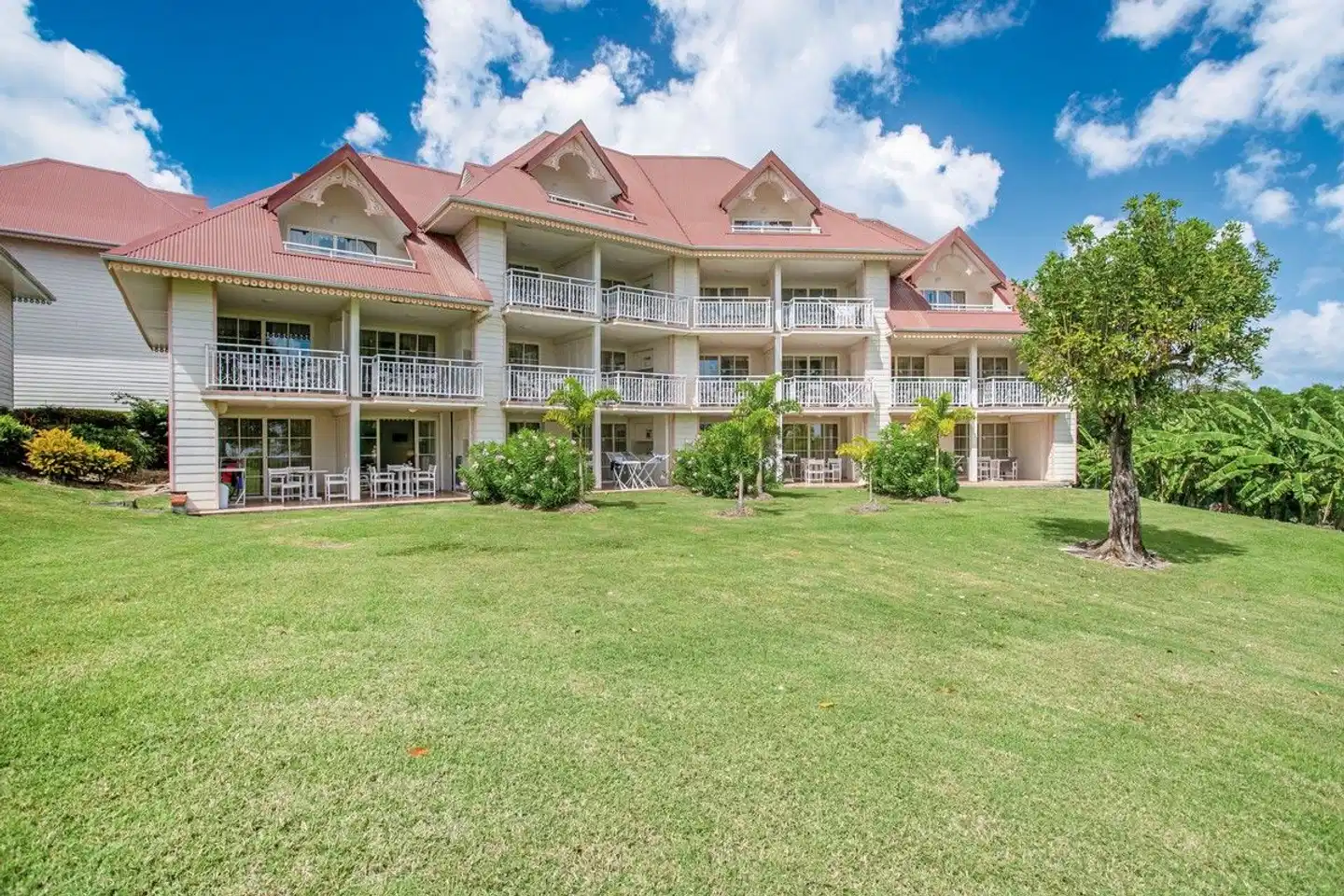 P&V Holiday Village Sainte-Luce Aussenansicht