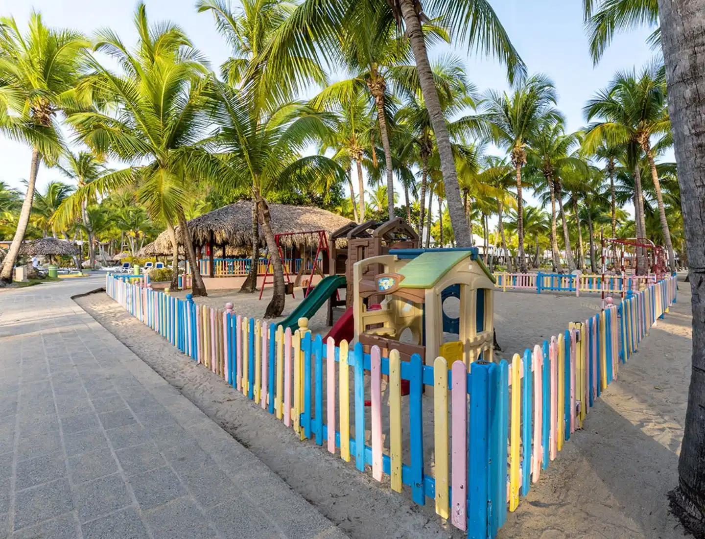 Playabachata Spa Resort POOL