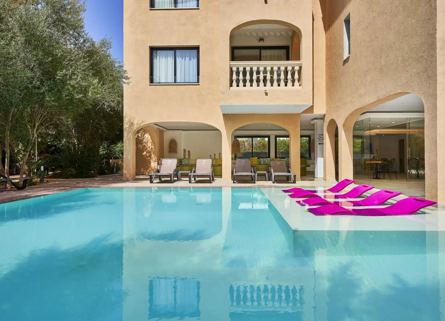 Apartamentos Sinfony Pool