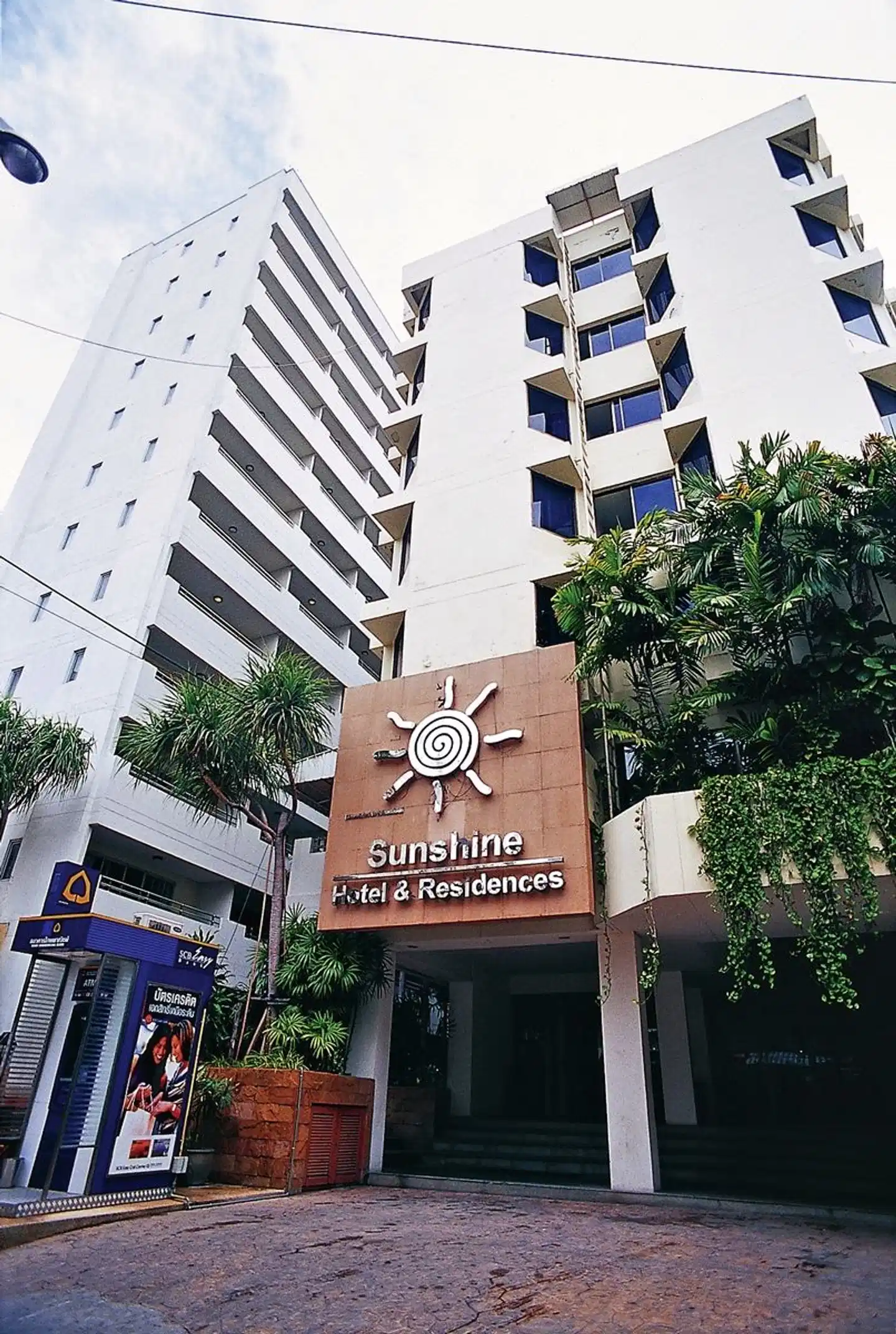 Sunshine Hotel & Residences Aussenansicht