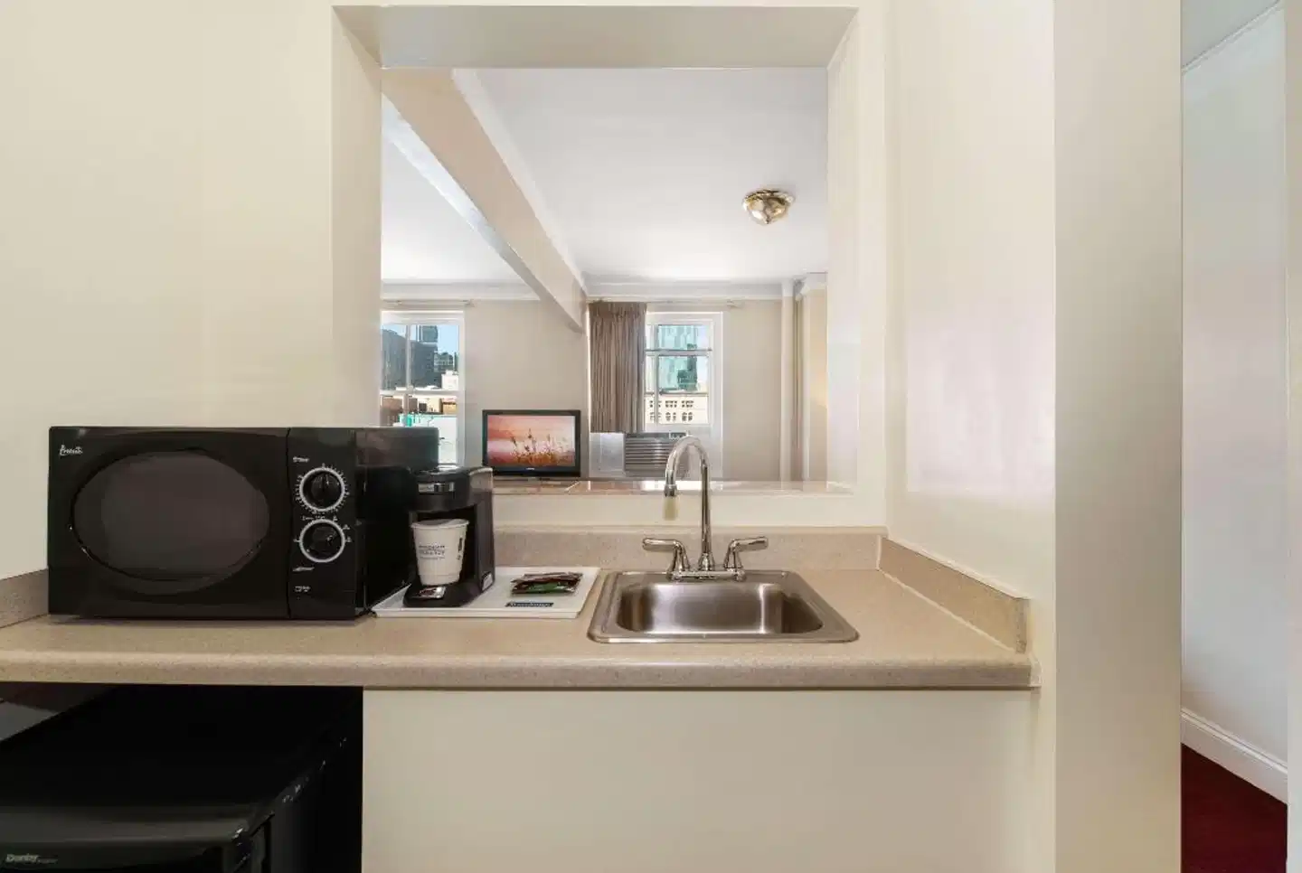 Travelodge by Wyndham Downtown Chicago Lobby