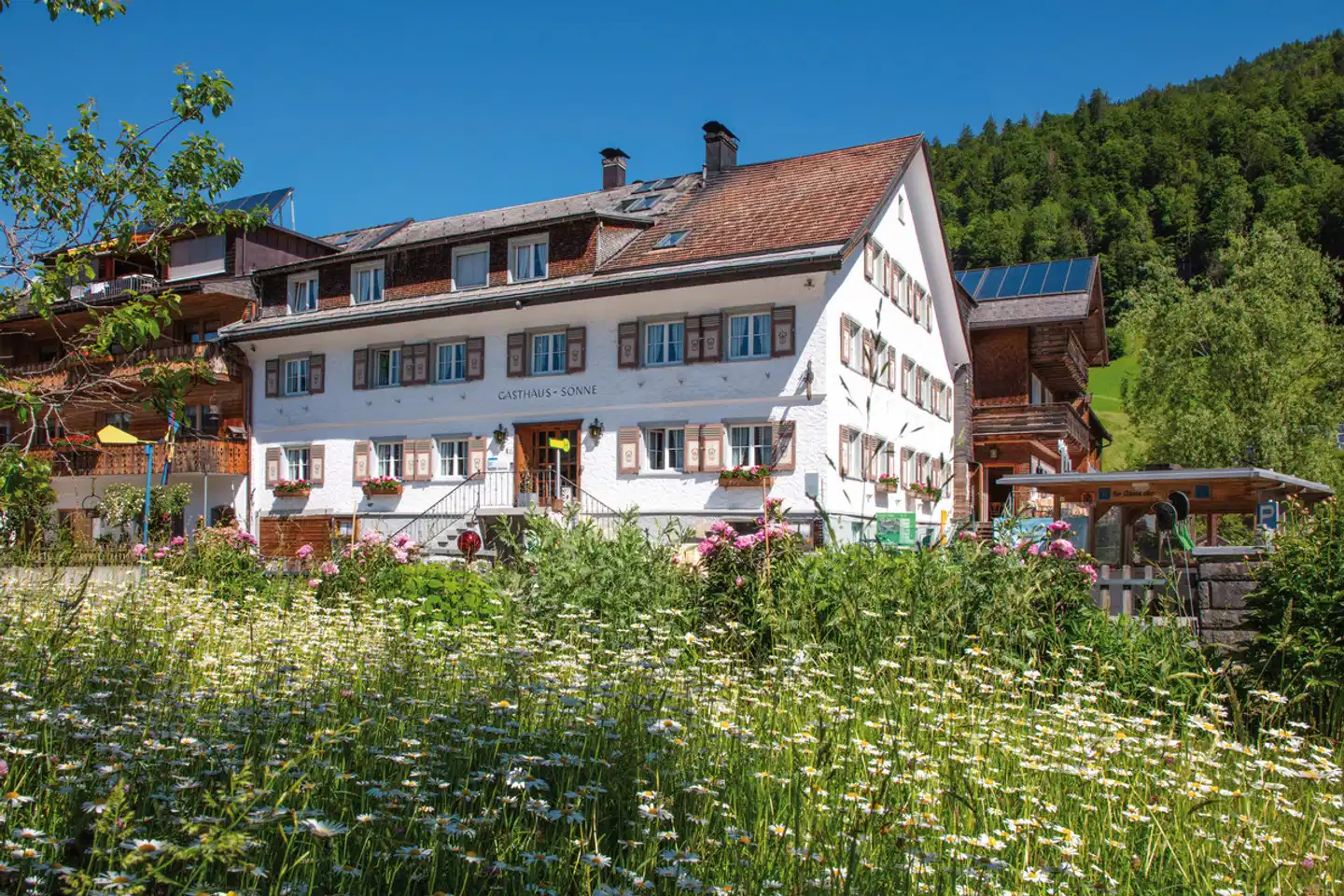 Sonne Bezau - Familotel Bregenzerwald Aussenansicht