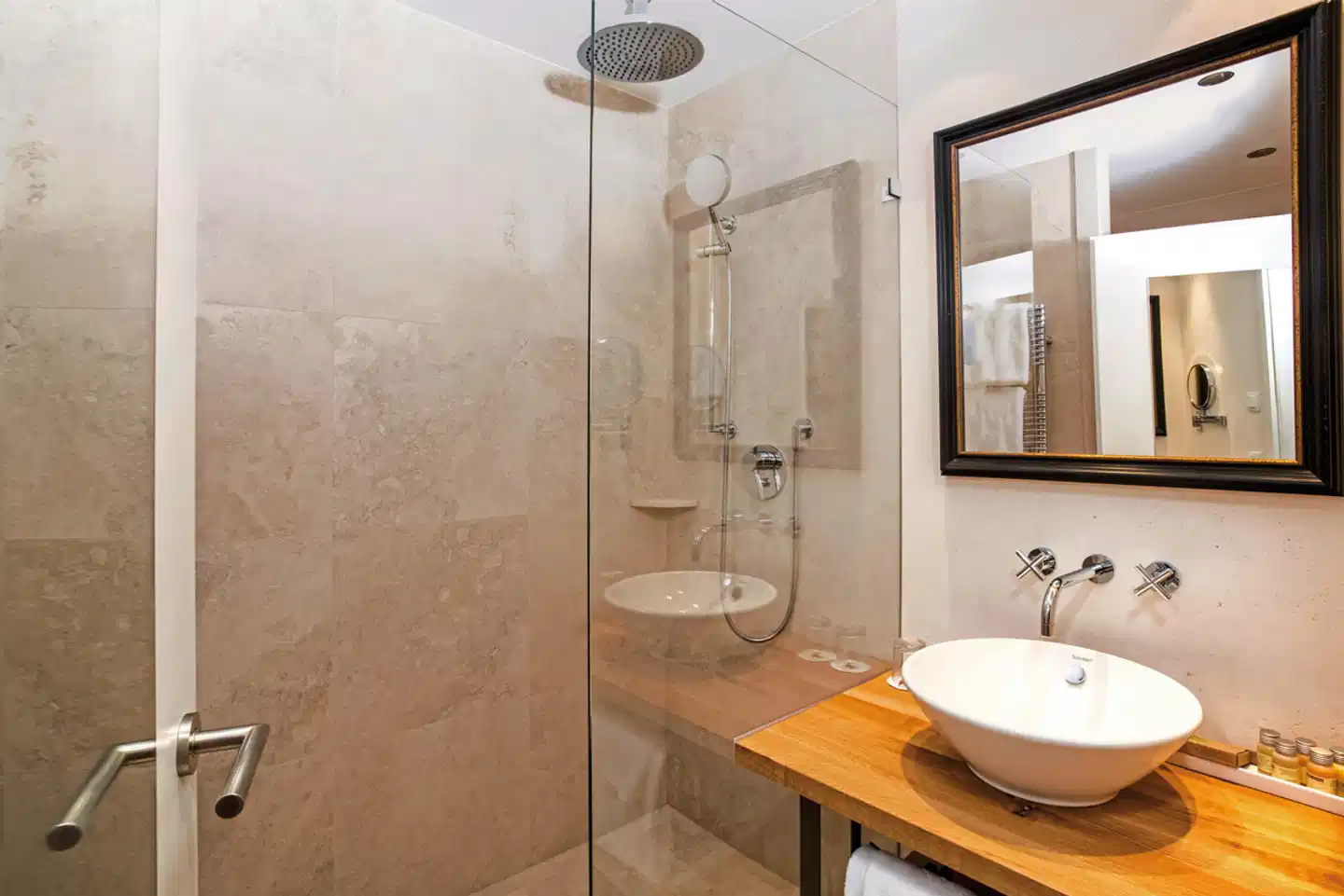 Kitzhof Mountain Design Resort Badezimmer