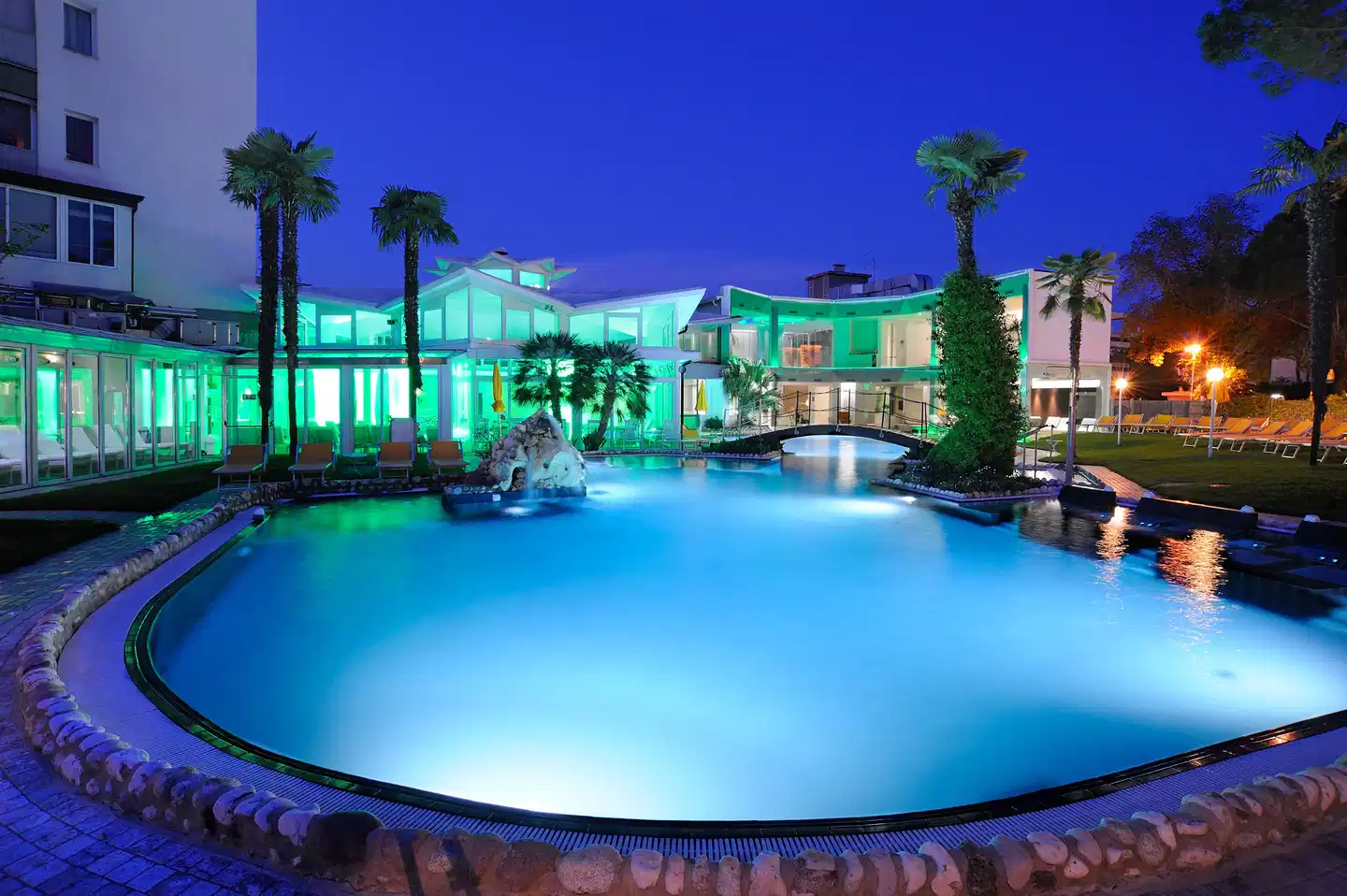 Panoramic Hotel Plaza Pool