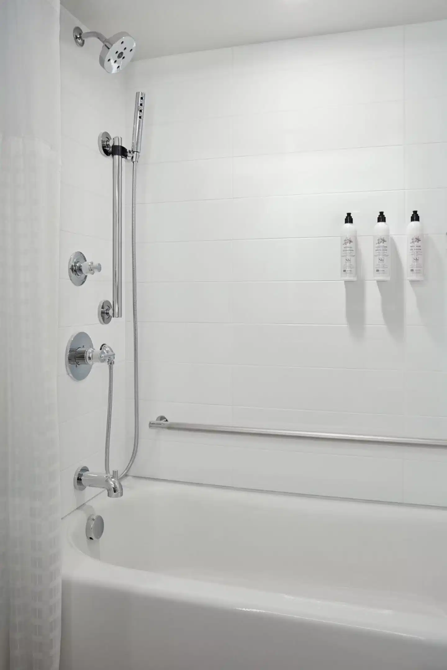 Delta Hotels by Marriott Calgary Airport In-Terminal Badezimmer