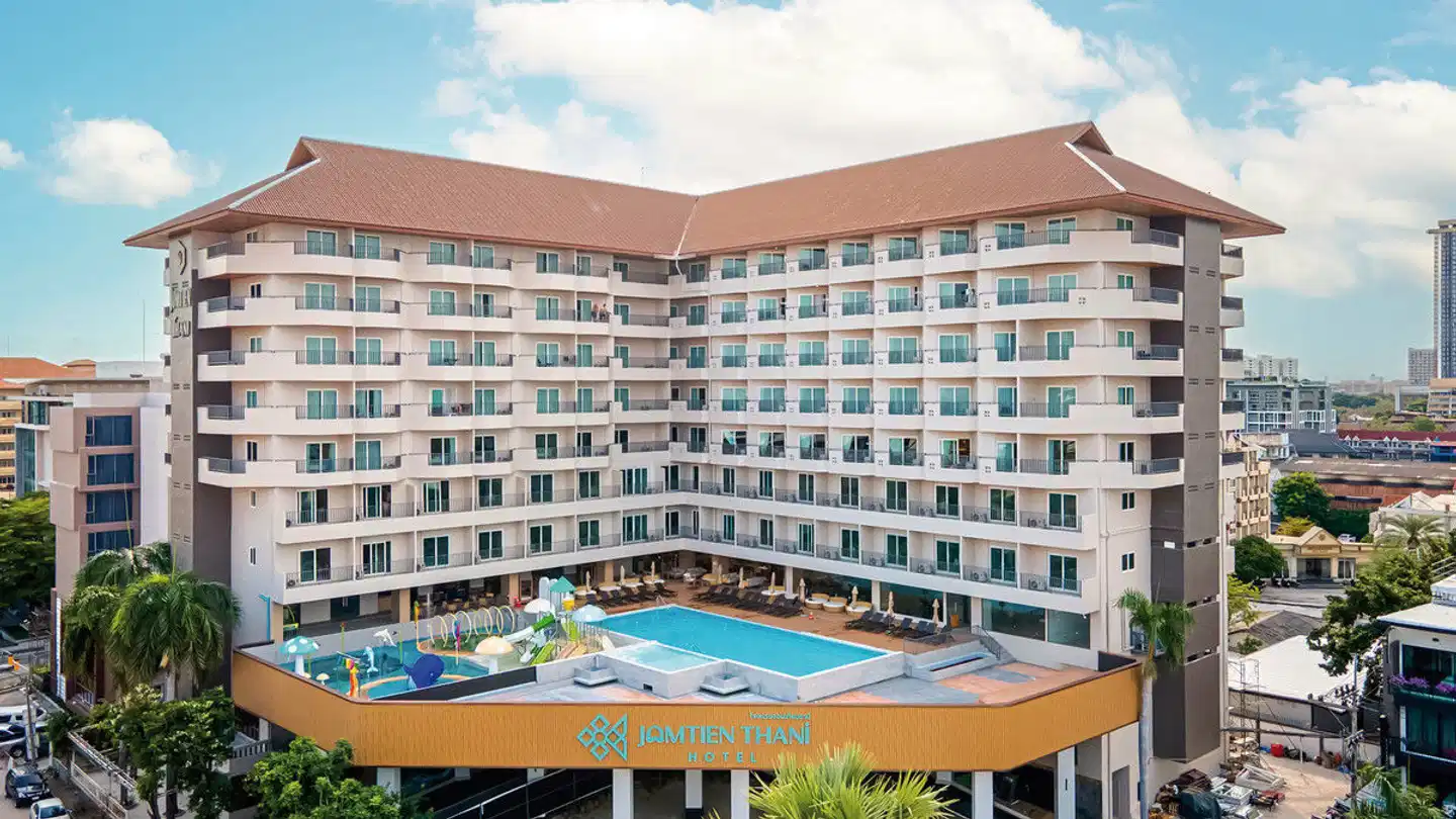 Jomtien Thani Hotel Aussenansicht