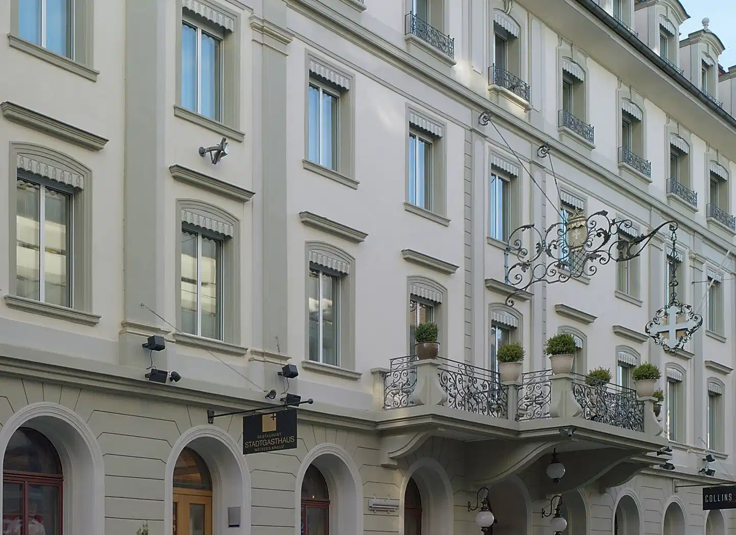 Weißes Kreuz Aussenansicht