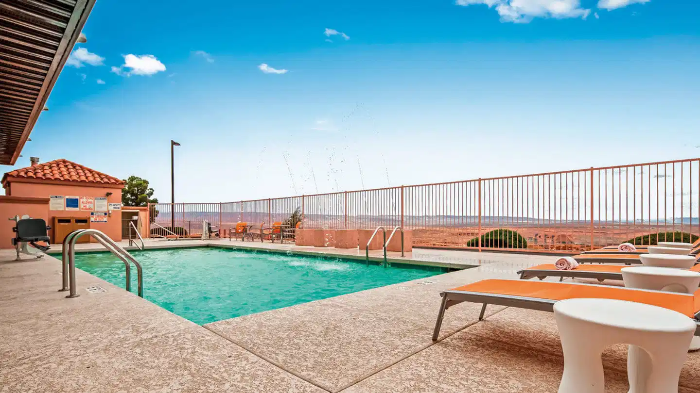 Best Western View of Lake Powell Hotel Pool