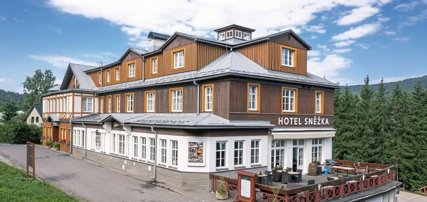 Hotel Snezka Aussenansicht