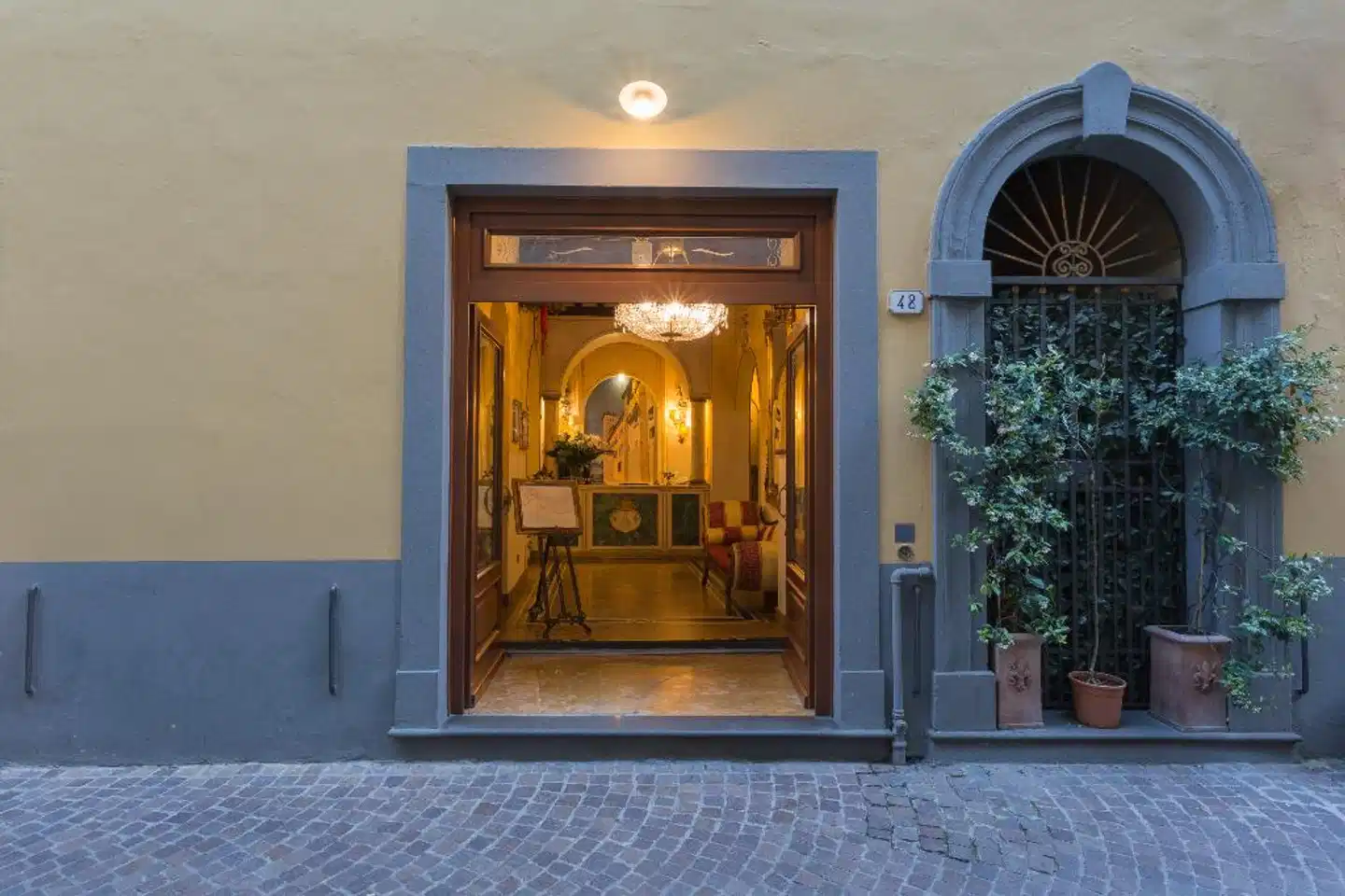 Palazzo Alexander Lobby
