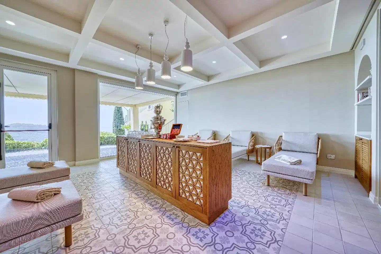 Madrigale Panoramic Lifestyle & Soulful Hotel Lobby