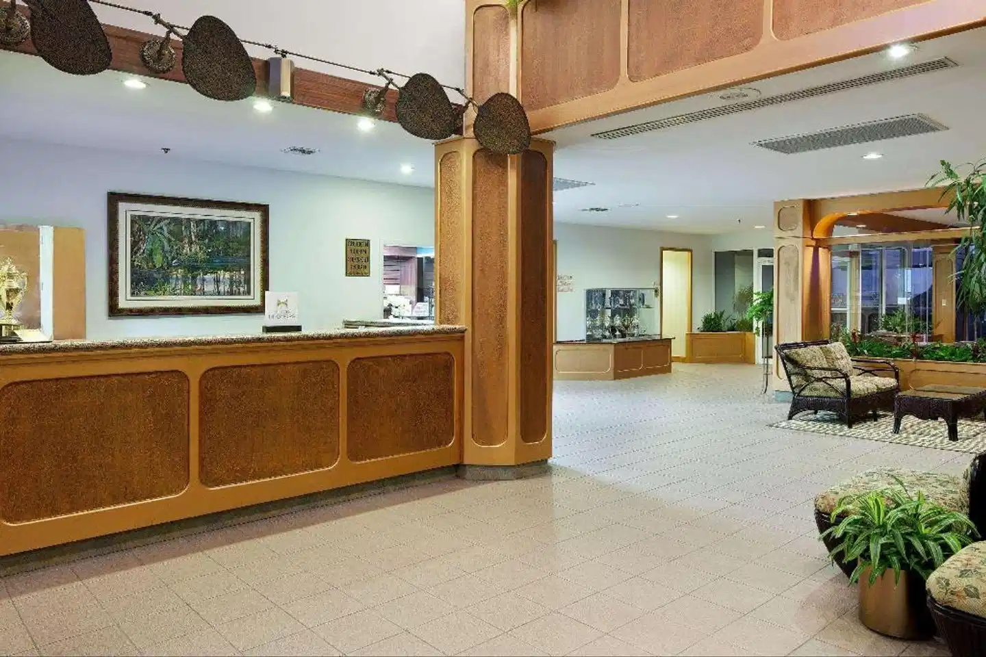 DoubleTree by Hilton Beach Resort Tampa Bay/North Redington Beach Lobby