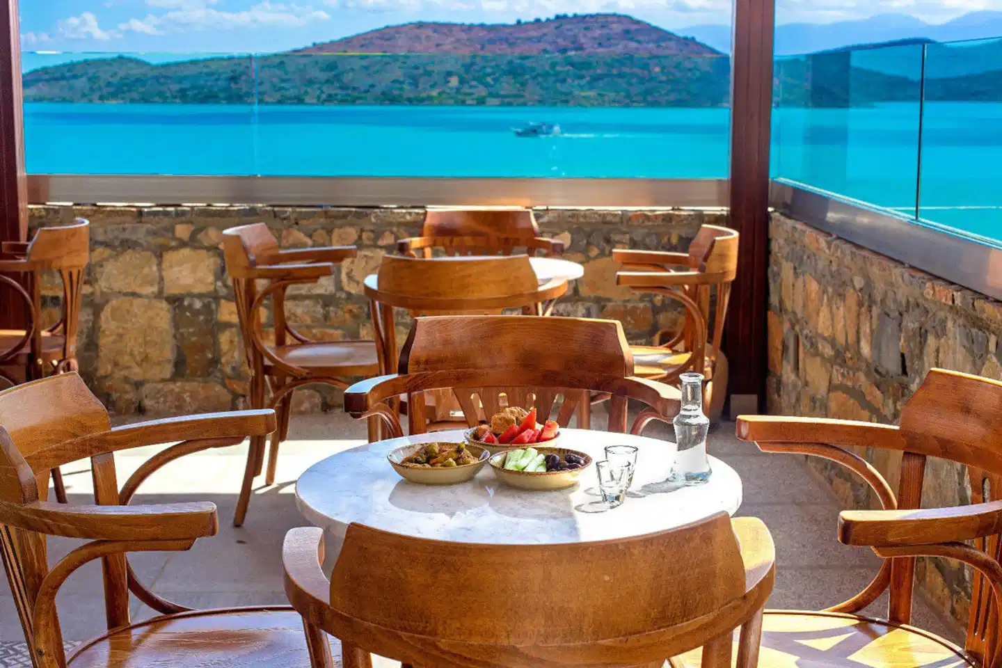 Royal Marmin Bay Boutique & Art Hotel Restaurant