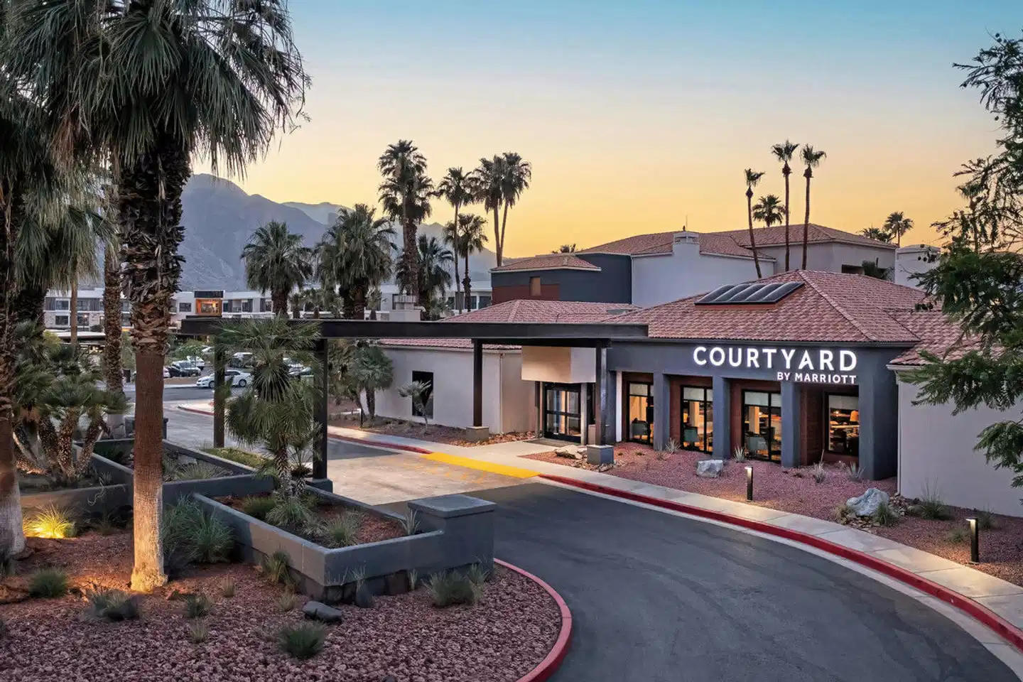 Courtyard by Marriott Palm Springs Aussenansicht