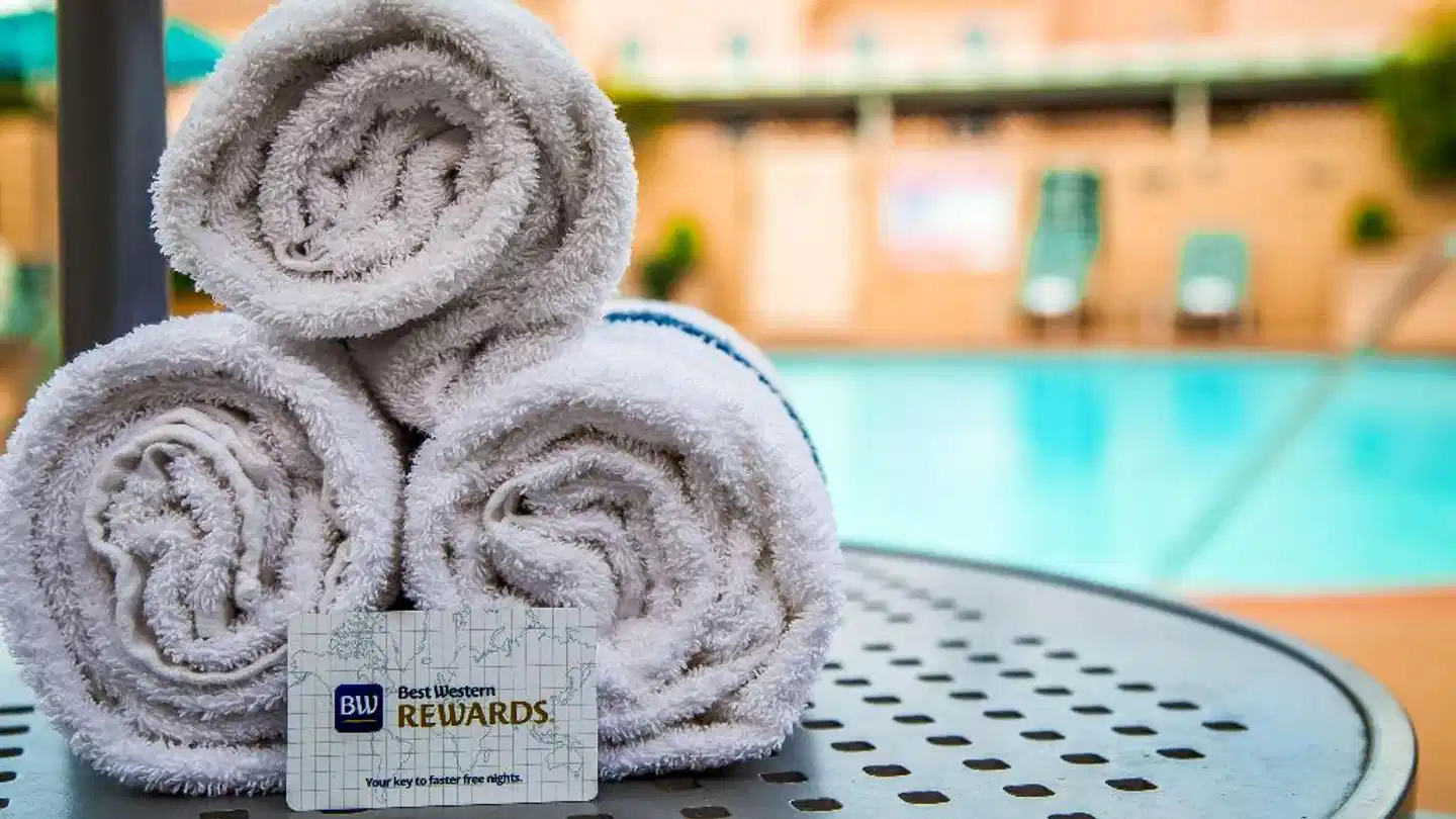 Best Western PLUS Hilltop Inn Pool