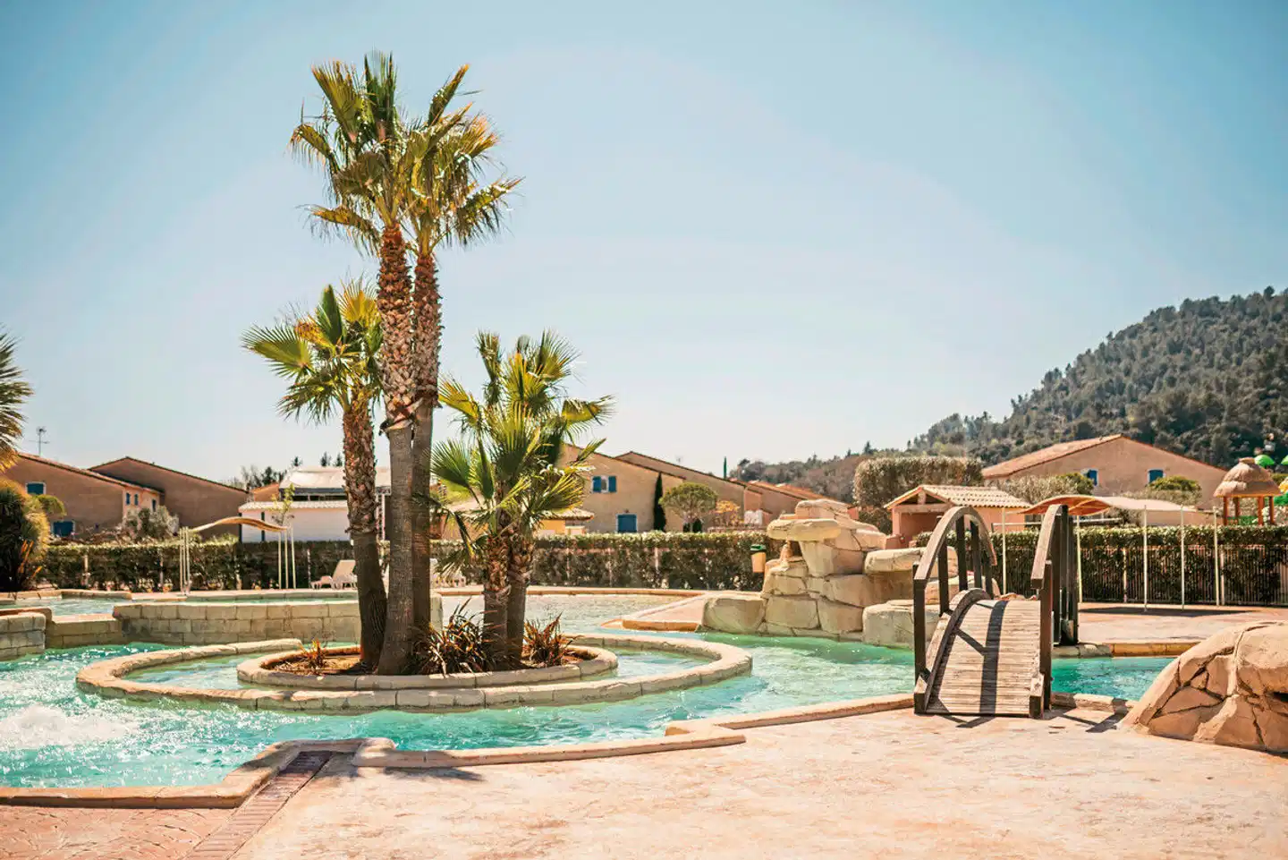 Domaine Le Clos des Oliviers Pool