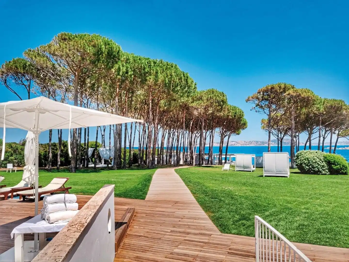 La Coluccia Hotel & Beach Club Garten