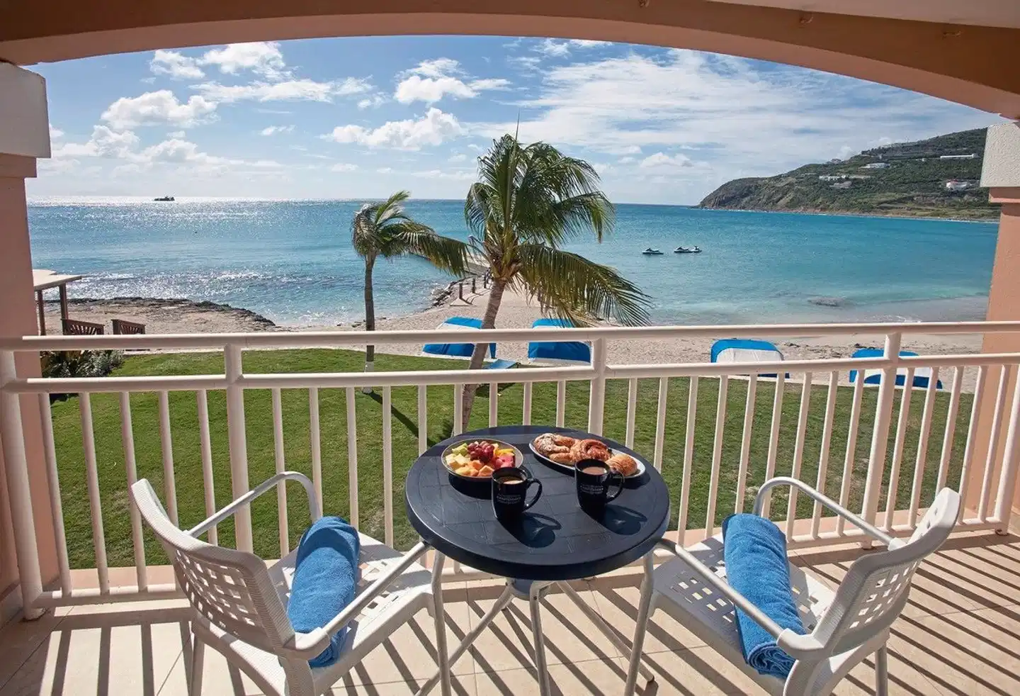 Divi Little Bay Beach Resort Terrasse