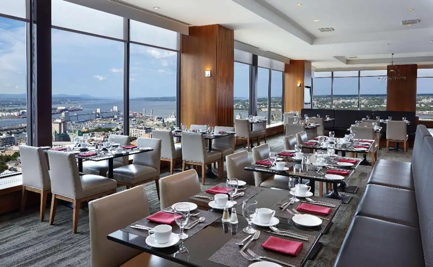 Hilton Quebec Restaurant