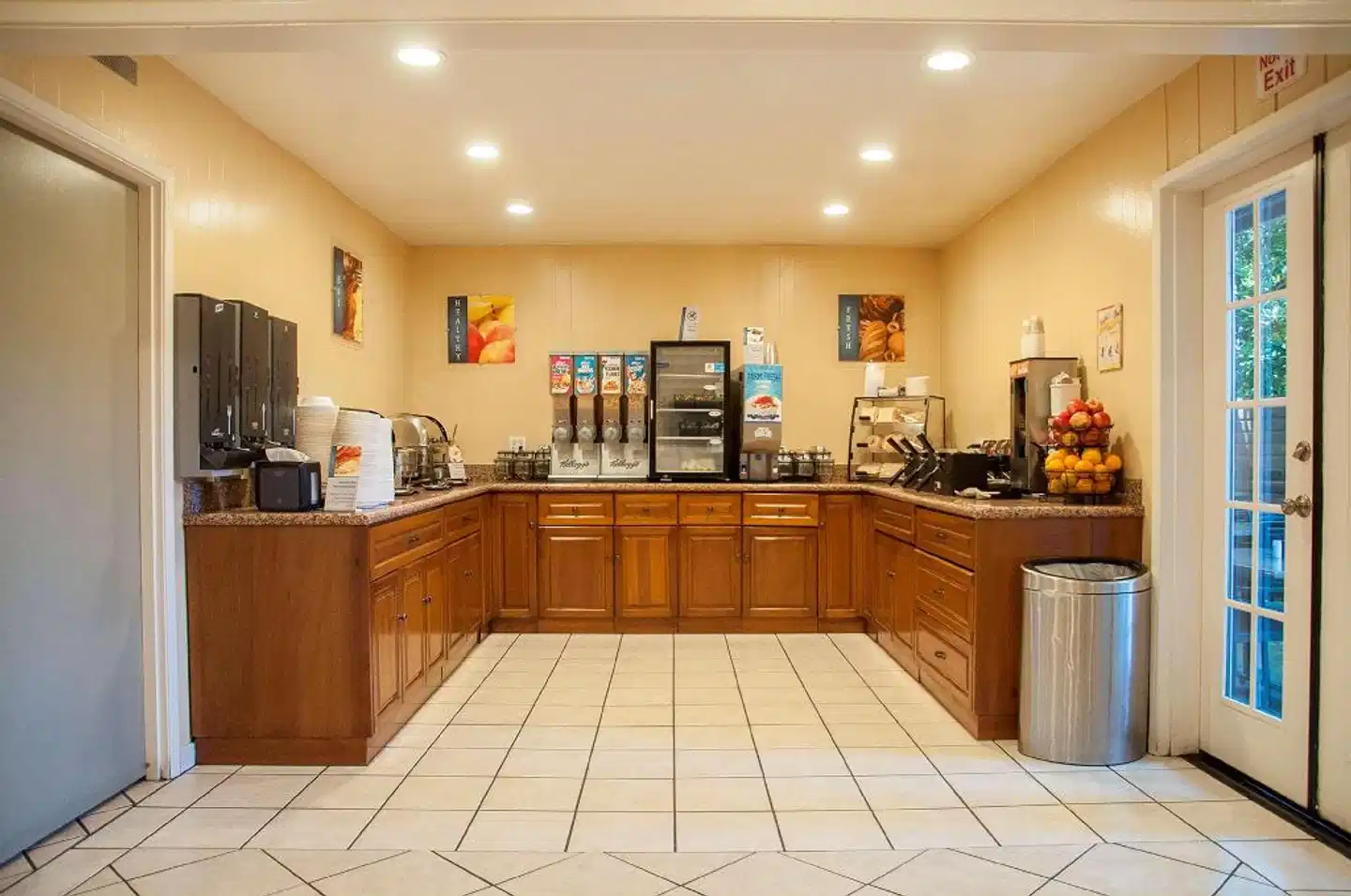 Best Western Village Inn Lobby