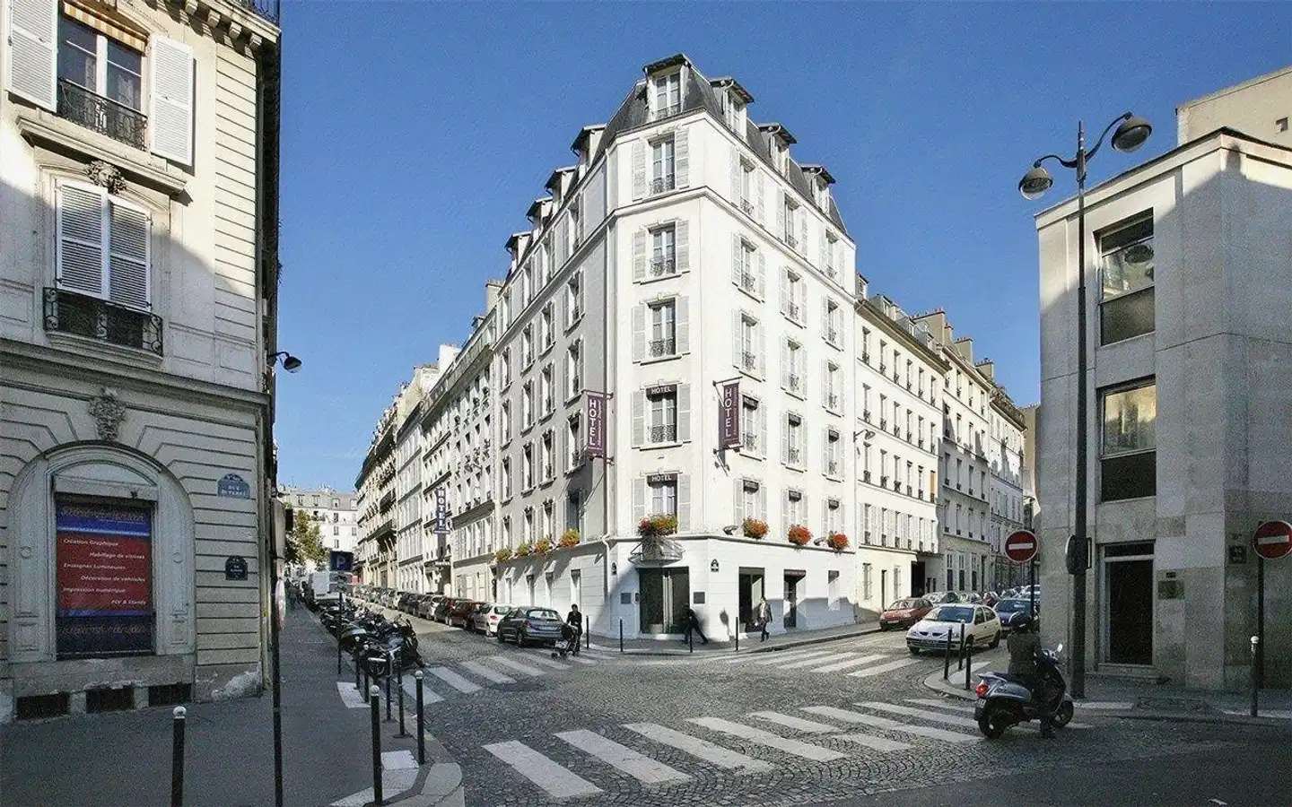 Libertel Montmartre Duperré Aussenansicht