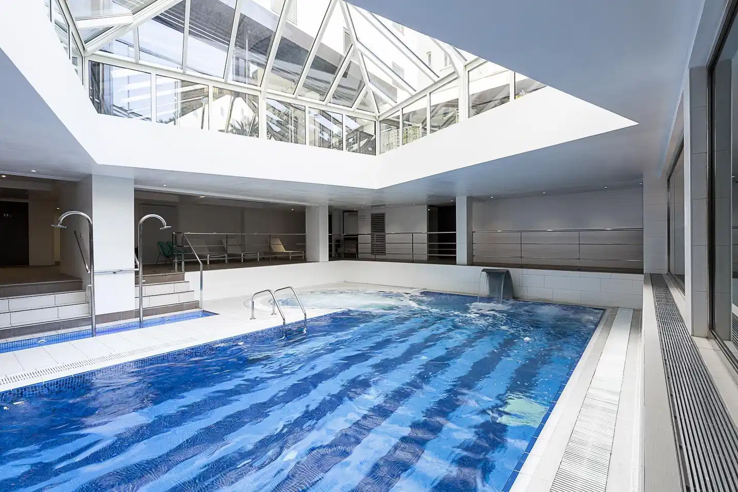 Oceania Paris Porte De Versailles Hallenbad