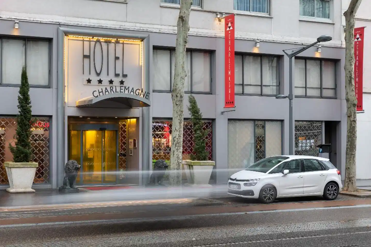 Hotel Charlemagne Aussenansicht