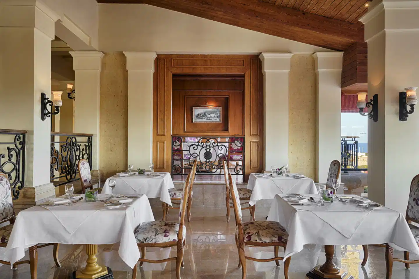 The Cascades Golf Resort Spa & Thalasso Restaurant