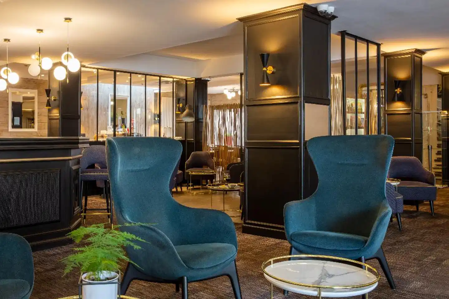 Best Western Plus L'Artist Hôtel Lobby