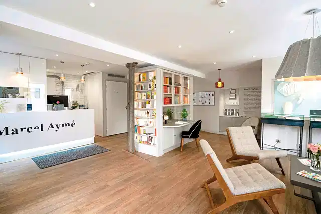 Hôtel Littéraire Marcel Aymé BW Premier Collection Bar