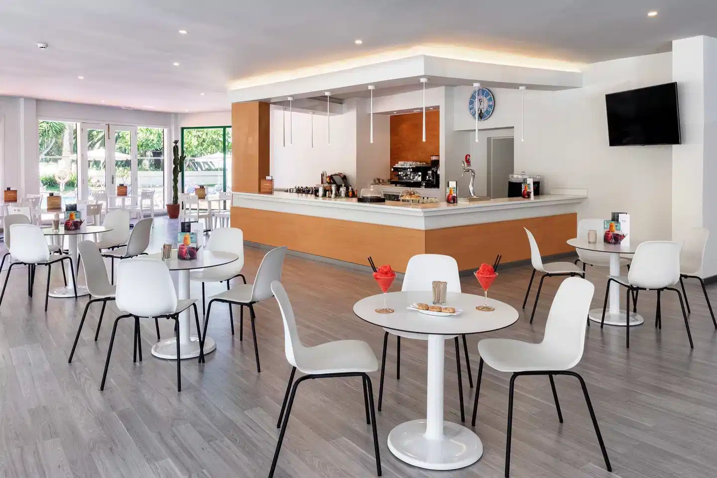 Sol Puerto de la Cruz Tenerife Bar