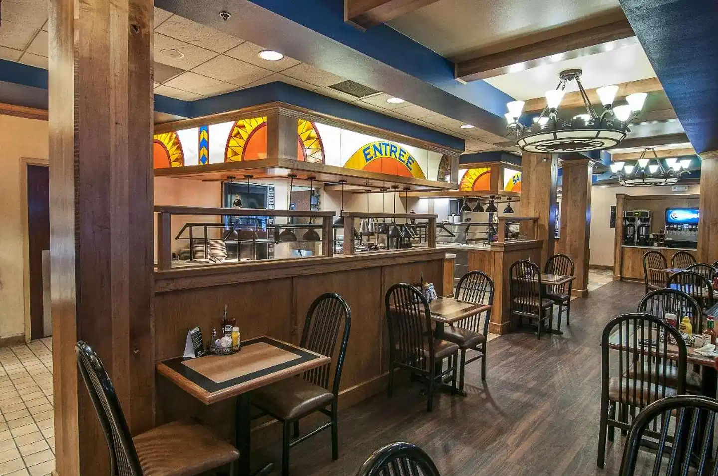 Hampton Inn Deadwood at Tin Lizzie Gaming Resort Bar