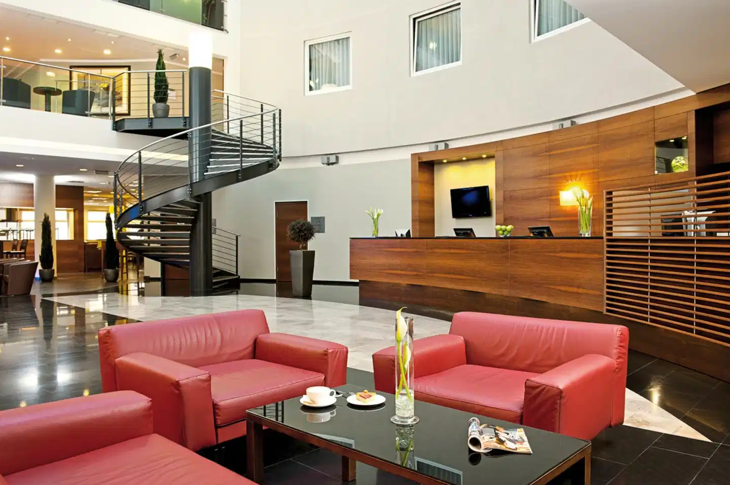 NH Budapest City Lobby