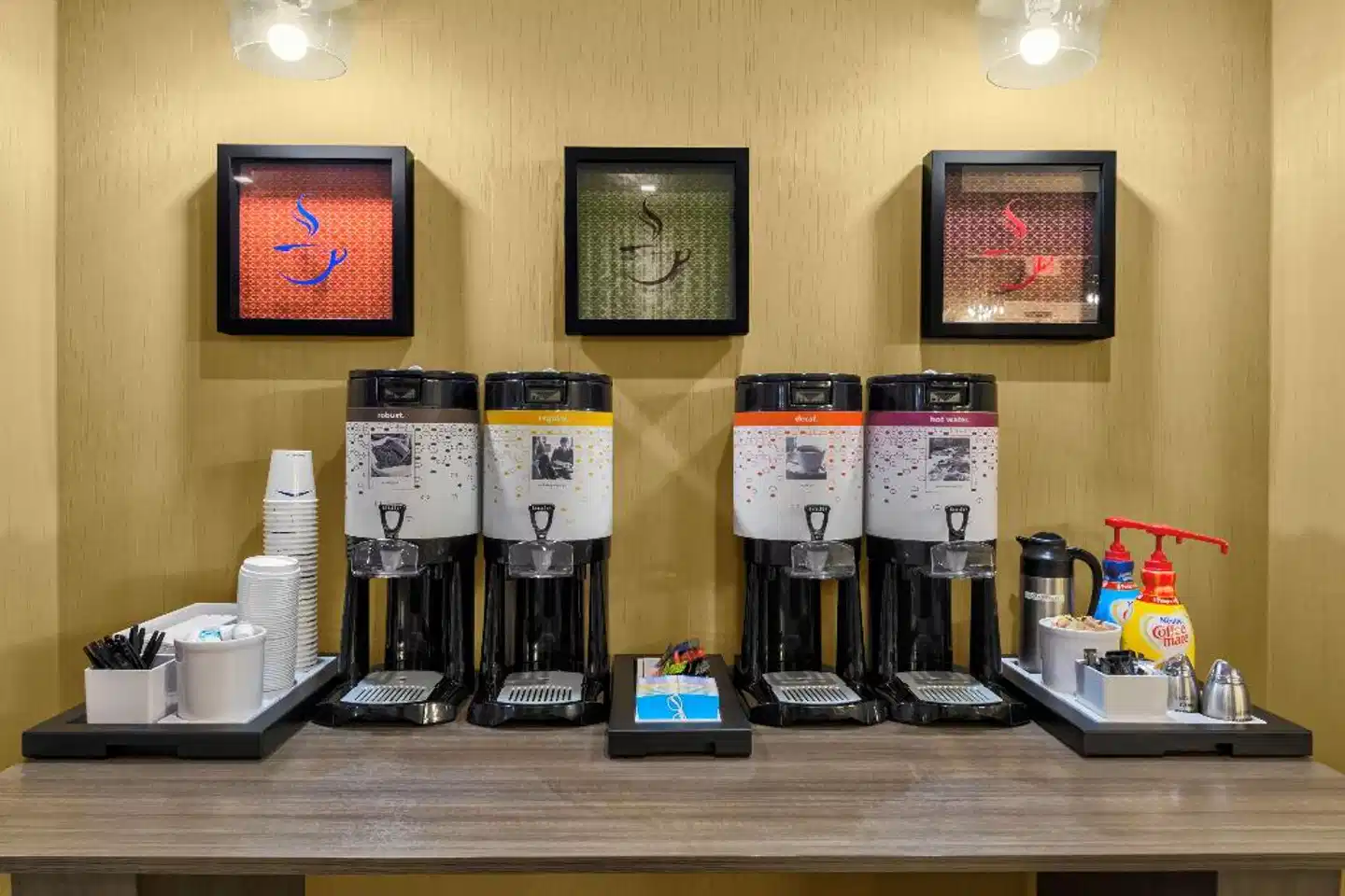 Hampton Inn & Suites Los Angeles/Hollywood Sport und Entertainment