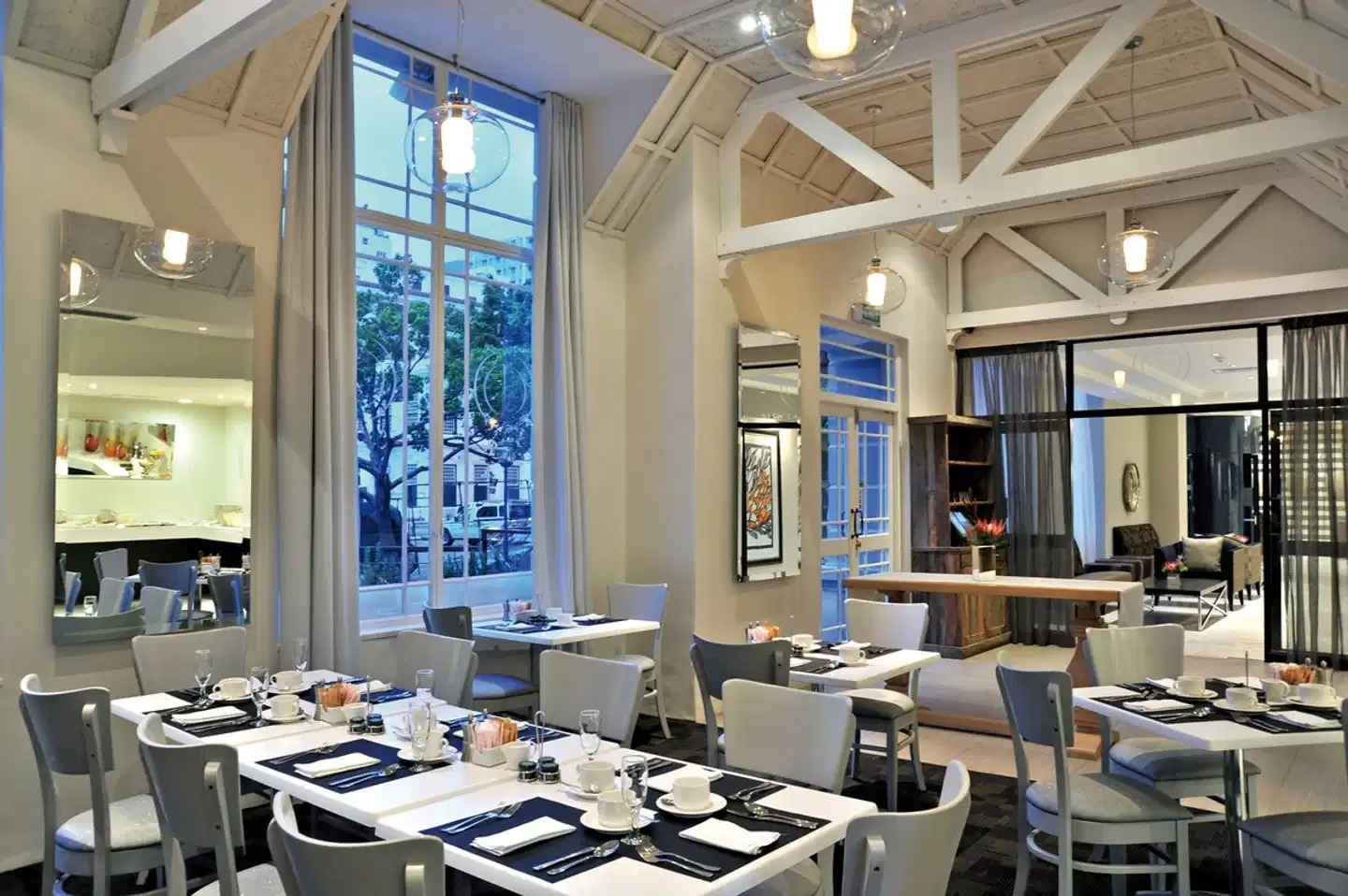 Onomo Inn On The Square Restaurant